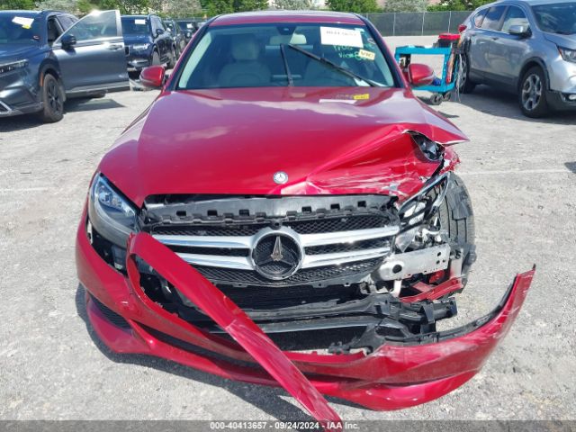 55SWF4JB6GU098610 Mercedes-Benz C 300 Luxury/sport