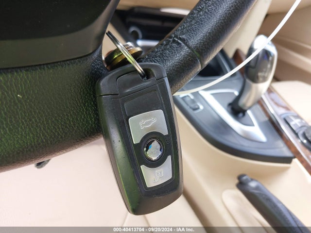 BMW 320i 2014 WBA3B1C54EP680825 Image 11