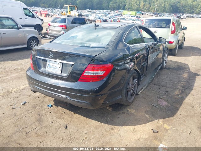 WDDGJ4HB0EG162952 Mercedes-Benz C 250