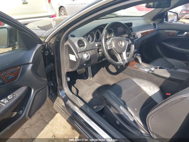 WDDGJ4HB0EG162952 Mercedes-Benz C 250