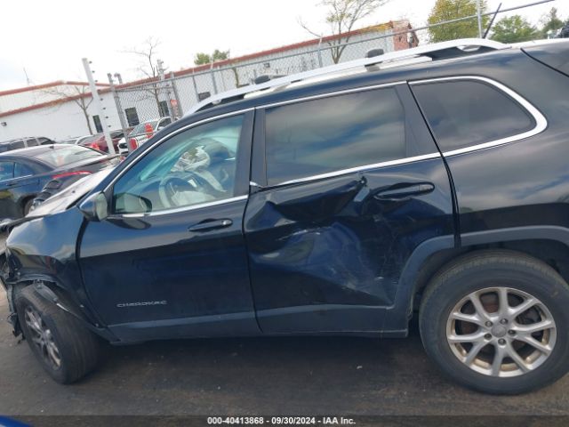 1C4PJMCB8FW515706 Jeep Cherokee Latitude