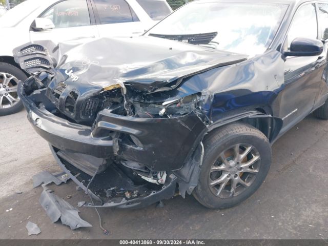 1C4PJMCB8FW515706 Jeep Cherokee Latitude