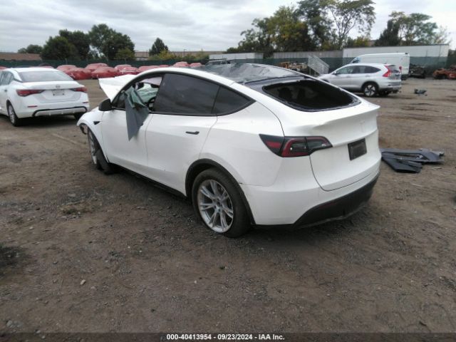 7SAYGDEE9PA163557 Tesla Model Y