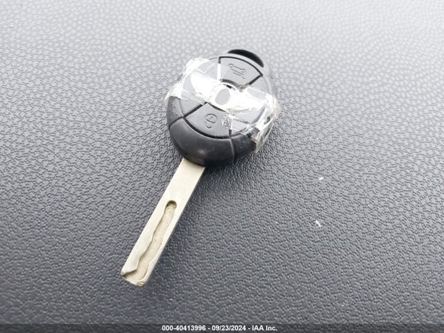 2005 MINI COOPER S WMWRE33445TD94150 Photo 10