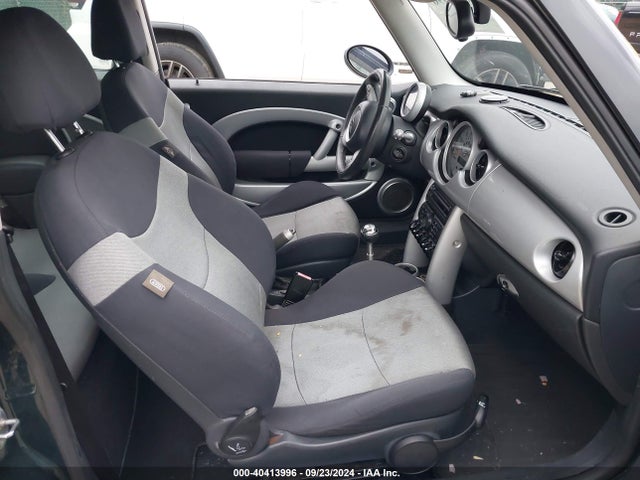 2005 MINI COOPER S WMWRE33445TD94150 Photo 4