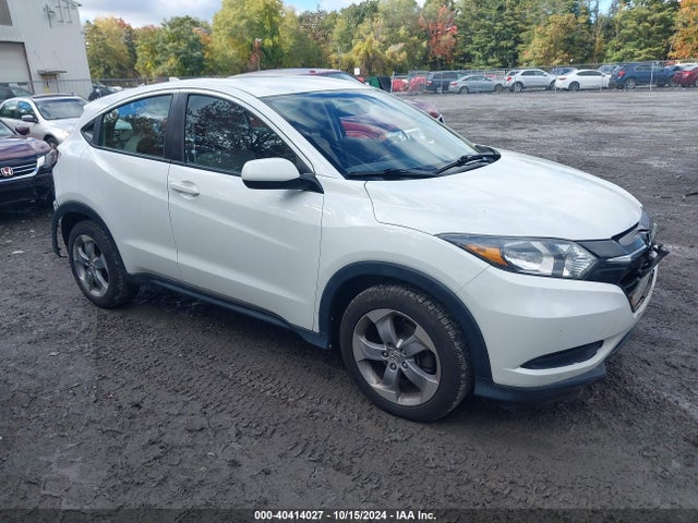 Honda HR-V LX 2017 3CZRU6H39HM706285 Image 1