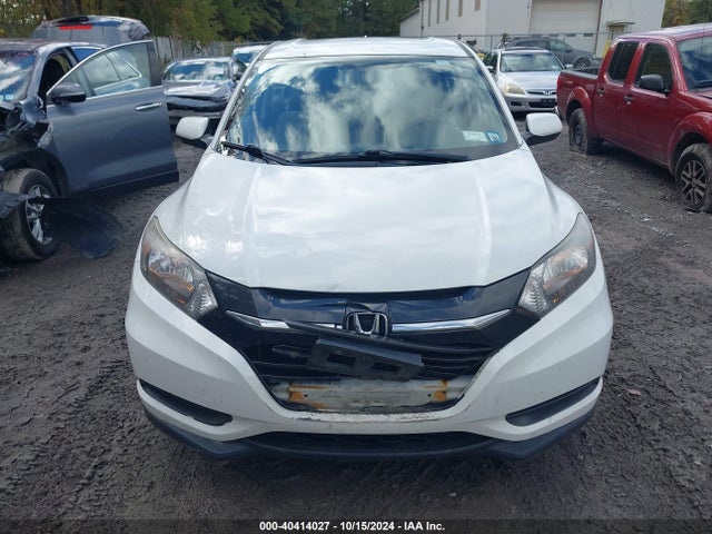 Honda HR-V LX 2017 3CZRU6H39HM706285 Image 12