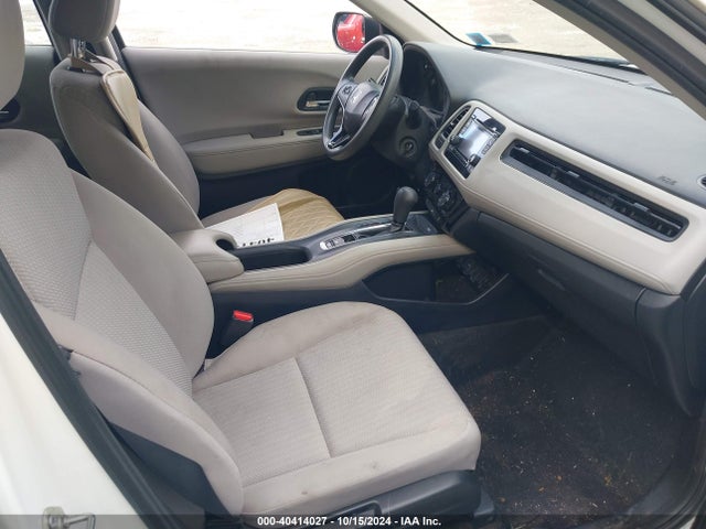 Honda HR-V LX 2017 3CZRU6H39HM706285 Image 5