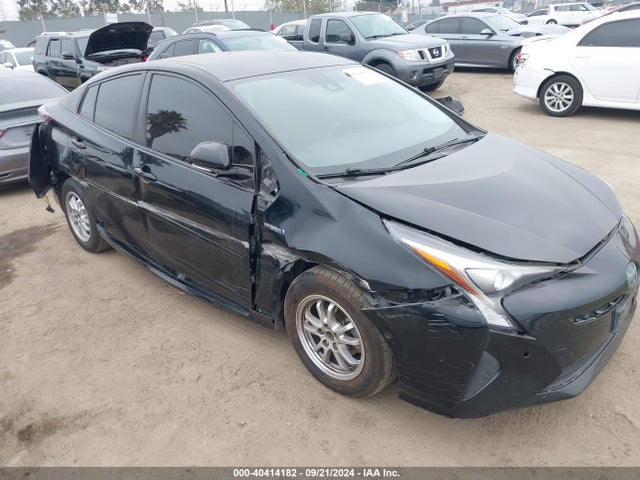 Toyota Prius Two 2018 JTDKBRFU2J3586850 Image 6