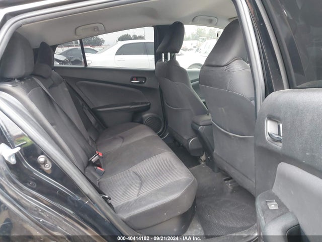 Toyota Prius Two 2018 JTDKBRFU2J3586850 Image 8