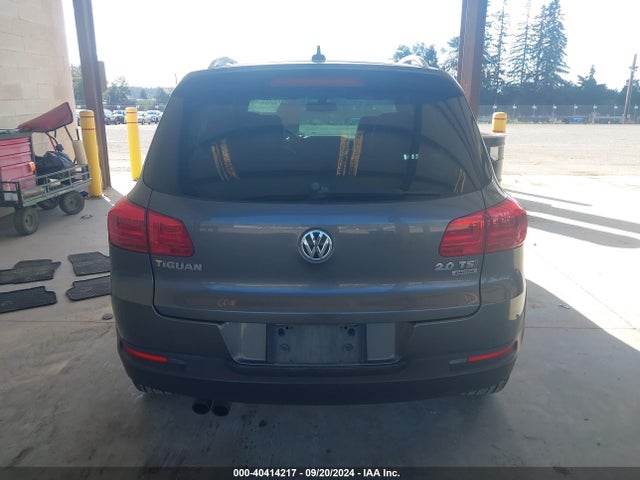 WVGBV3AX1EW047125 Volkswagen Tiguan R-line