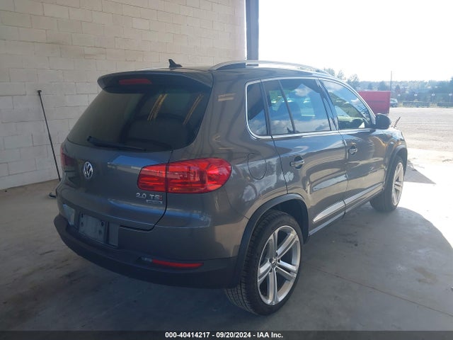 WVGBV3AX1EW047125 Volkswagen Tiguan R-line