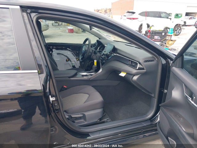 Toyota CAMRY LE 2024 4T1C11AK7RU863332 Image 5