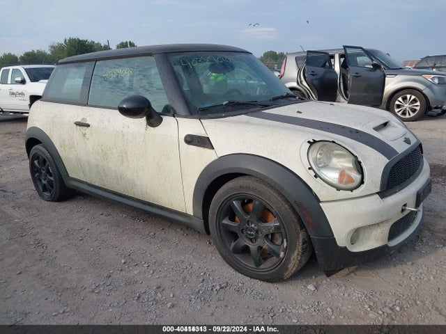 2007 MINI COOPER S WMWMF73517TL86921 Photo 0