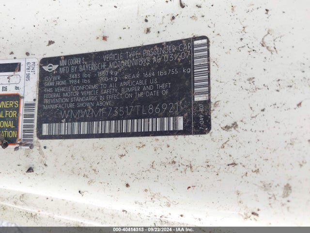 2007 MINI COOPER S WMWMF73517TL86921 Photo 8