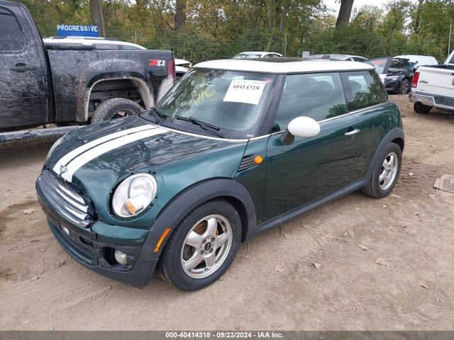 2009 MINI COOPER WMWMF33529TW71252 Photo 1
