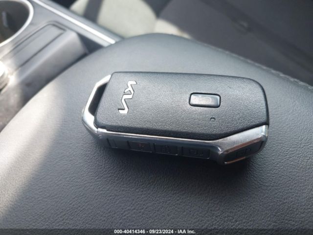 5XXG14J25NG084342 KIA K5 LXS