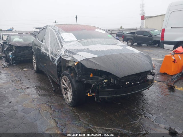 2017 TESLA MODEL X 5YJXCDE26HF044556 Photo 0
