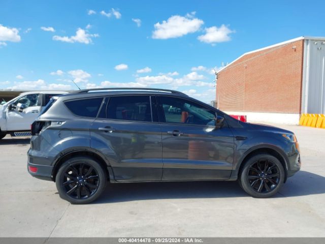 1FMCU0GD0KUA17303 Ford ESCAPE SE