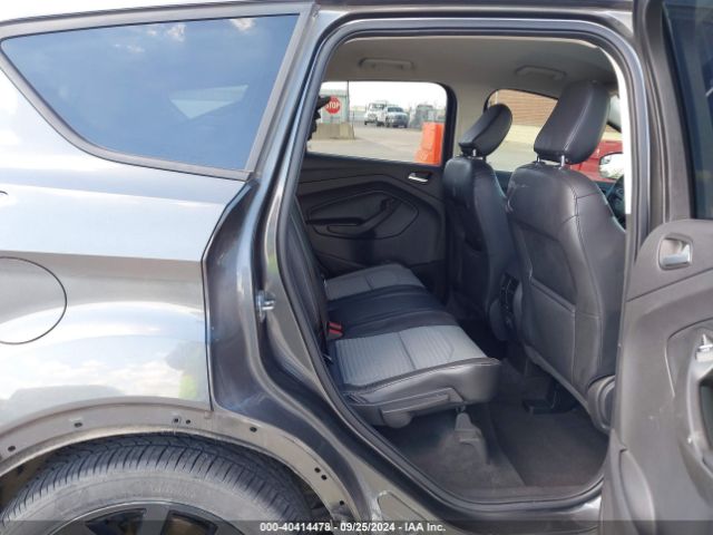 1FMCU0GD0KUA17303 Ford ESCAPE SE