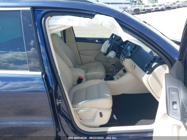 WVGAV7AX8FW562028 Volkswagen Tiguan Sel