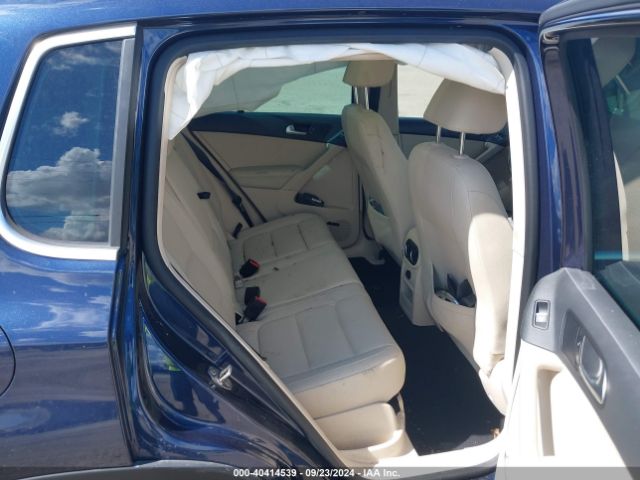 WVGAV7AX8FW562028 Volkswagen Tiguan Sel