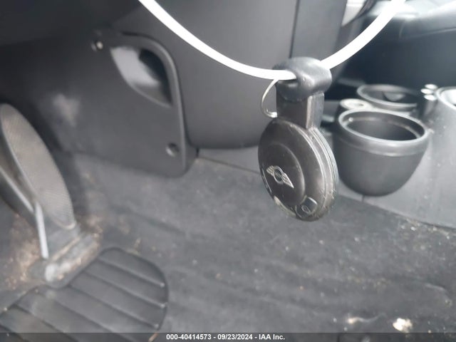 2009 MINI COOPER WMWMF335X9TU70229 Photo 10