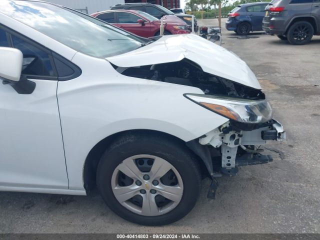 1G1BB5SM1J7114204 Chevrolet Cruze Ls Manual