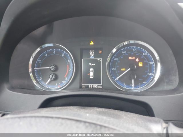 2T1BURHE5HC943178 Toyota Corolla Xle