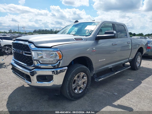 3C6UR5DL8NG170626 RAM 2500 Big Horn  4x4 6'4 Box