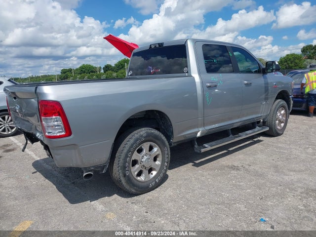 3C6UR5DL8NG170626 RAM 2500 Big Horn  4x4 6'4 Box