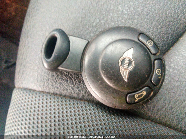 2009 MINI COOPER WMWMF33519TU74329 Photo 10