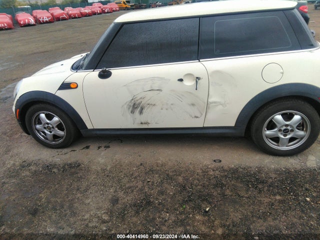 2009 MINI COOPER WMWMF33519TU74329 Photo 5