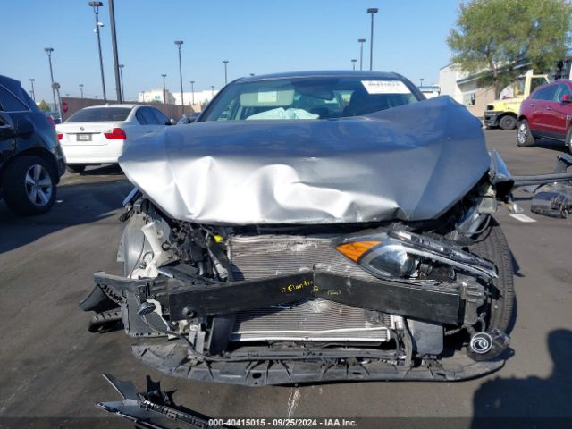 KMHD74LFXHU151836 Hyundai ELANTRA SE