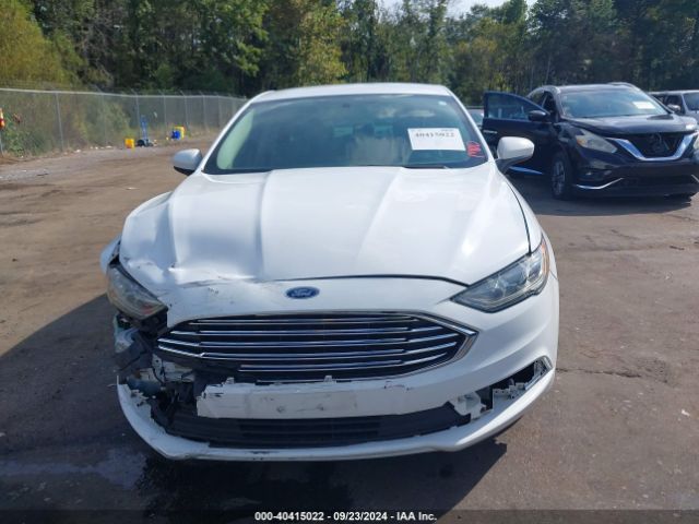 3FA6P0HD5HR141015 Ford FUSION SE