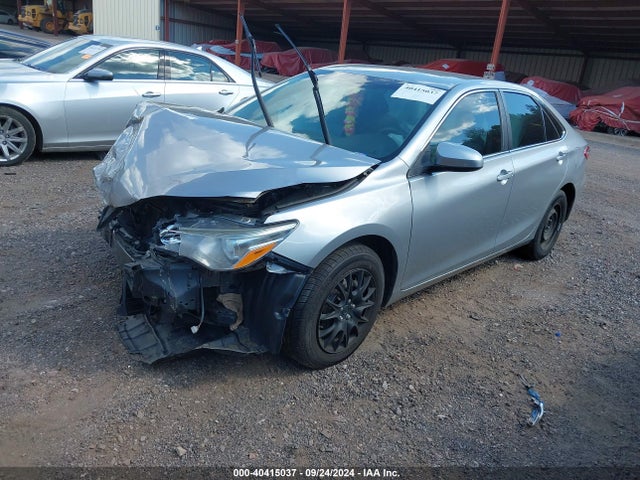 Toyota CAMRY LE 2017 4T1BF1FKXHU800956 Image 2
