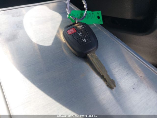 5YFBURHE0FP337588 Toyota COROLLA LE