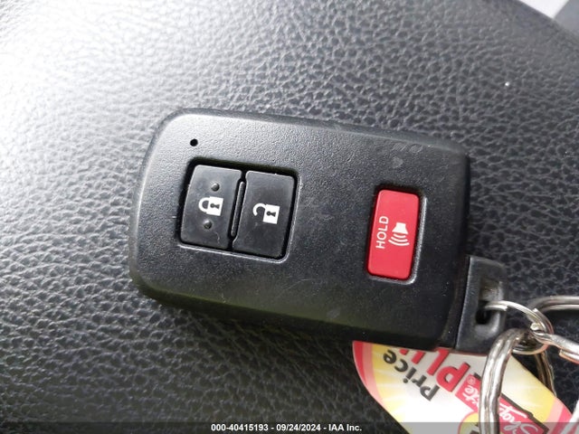 Toyota Rav4 Xle 2018 2T3RFREV9JW744451 Image 11