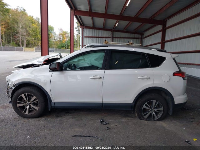 Toyota Rav4 Xle 2018 2T3RFREV9JW744451 Image 15