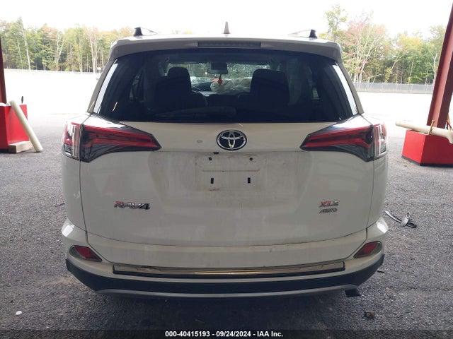 Toyota Rav4 Xle 2018 2T3RFREV9JW744451 Image 17