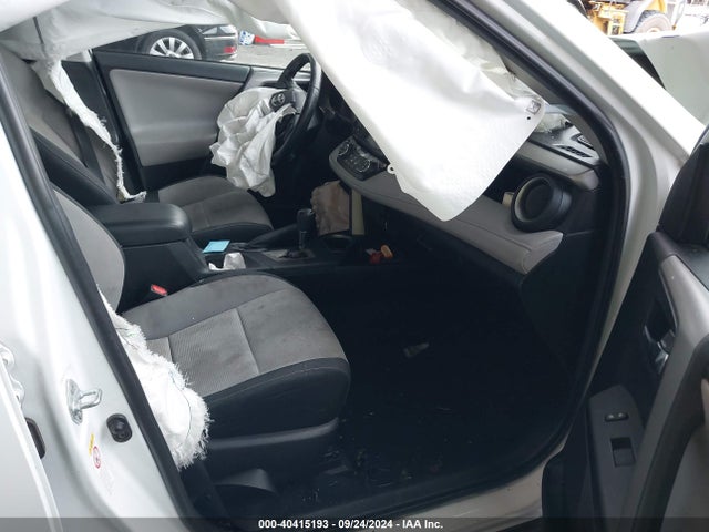 Toyota Rav4 Xle 2018 2T3RFREV9JW744451 Image 5