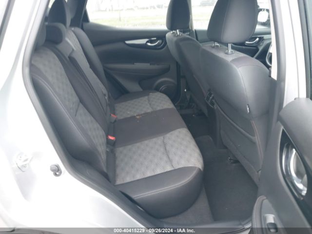 JN1BJ1CR0HW133598 Nissan Rogue Sport Sv