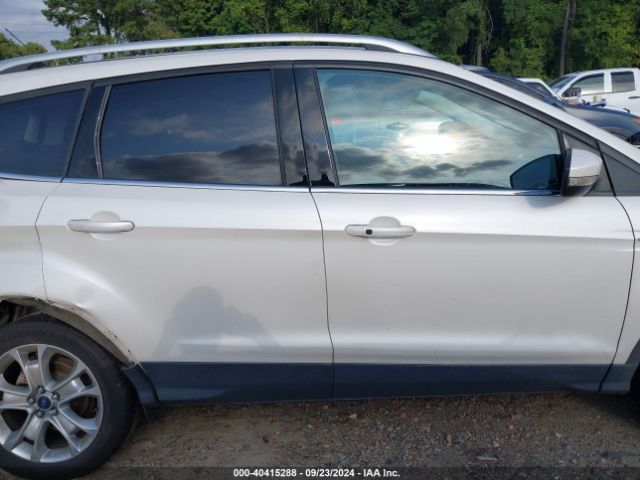 1FMCU0JX7FUC77108 Ford Escape Titanium