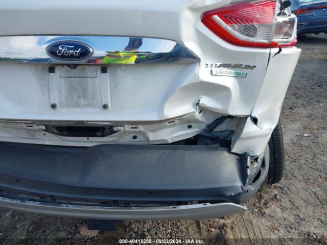 1FMCU0JX7FUC77108 Ford Escape Titanium