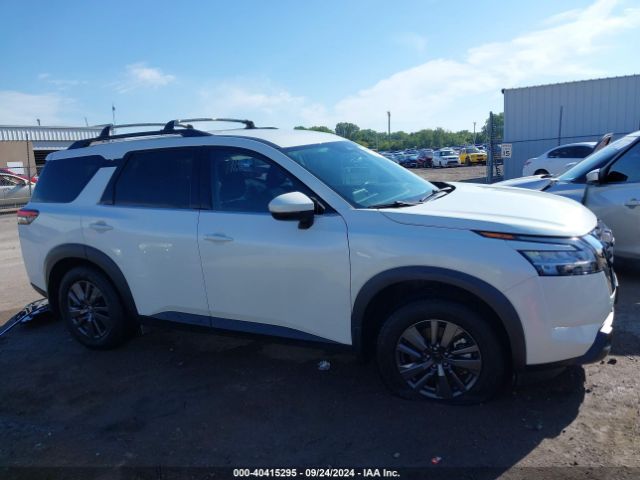5N1DR3BA7NC239464 Nissan Pathfinder Sv 2wd