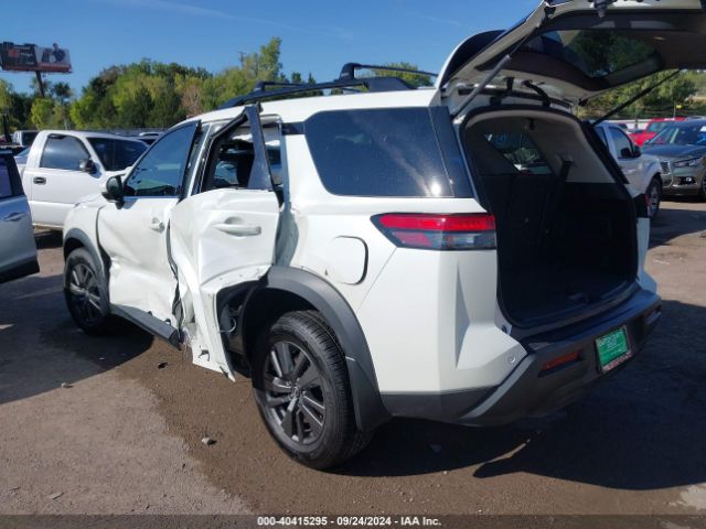 5N1DR3BA7NC239464 Nissan Pathfinder Sv 2wd