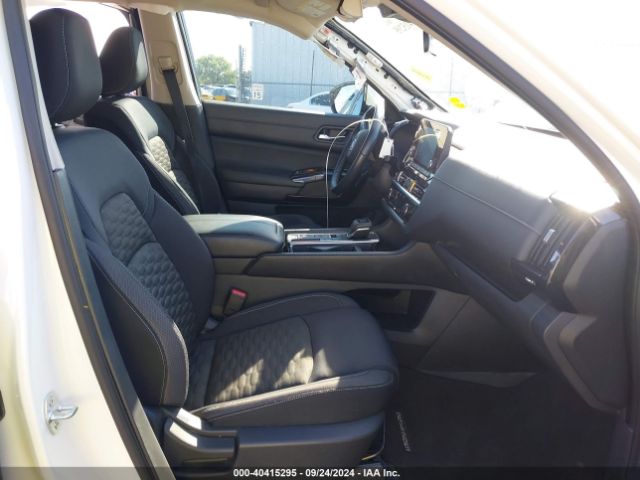 5N1DR3BA7NC239464 Nissan Pathfinder Sv 2wd
