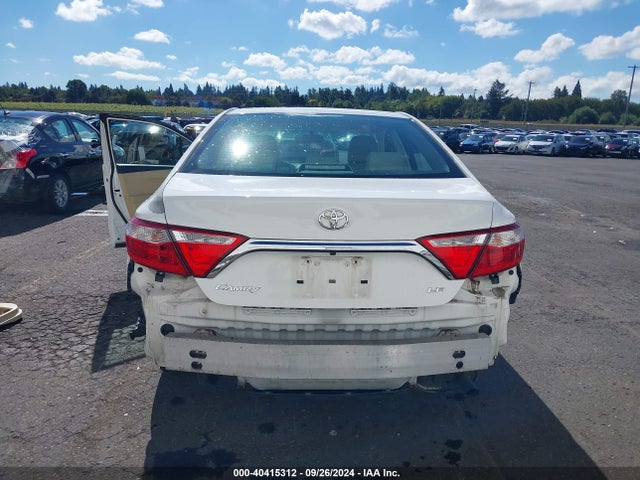 Toyota CAMRY LE 2015 4T4BF1FK2FR460074 Image 17