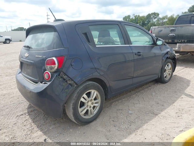 Chevrolet Sonic Lt Auto 2015 1G1JC6SH0F4199840 Image 4