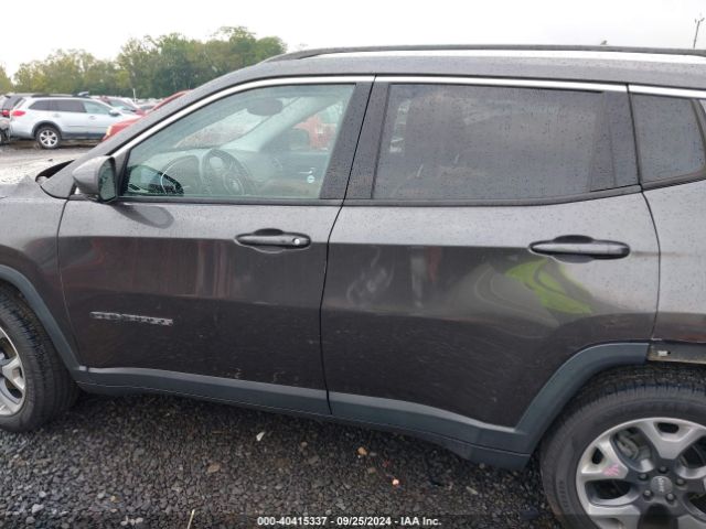 3C4NJCCB6JT406323 Jeep Compass Limited Fwd